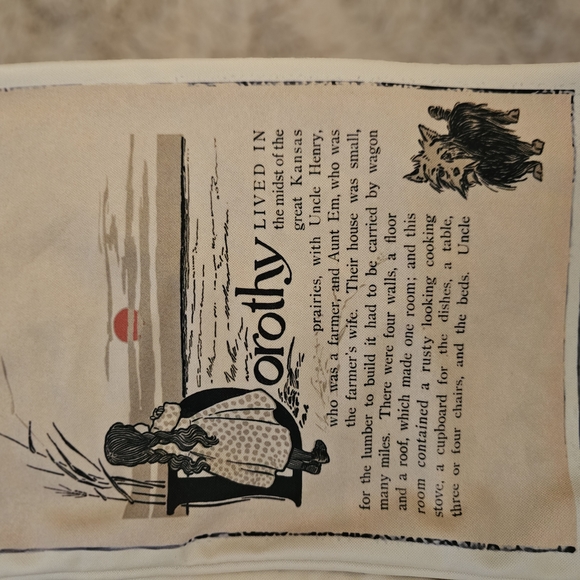 Wizard of Oz Themed Scarf - Picture 2 of 6